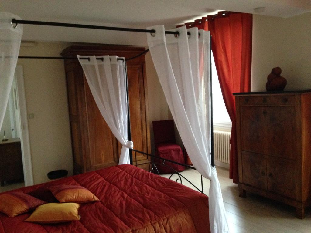 Comme A La Maison Panzió Tours-sur-Marne Szoba fotó